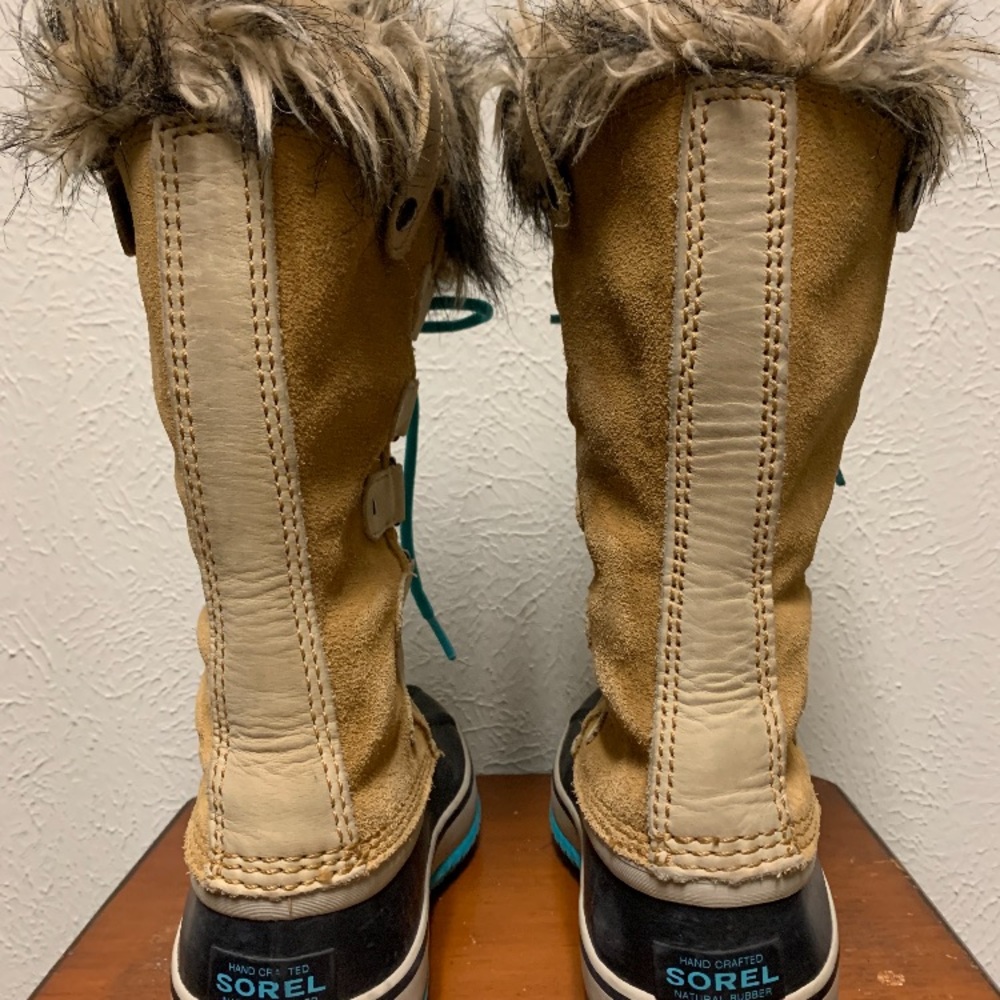 Sorel Women's Tan, Black & Turquoise Lace-Up Winter Boots with Faux Fur. - Picture 8 of 8